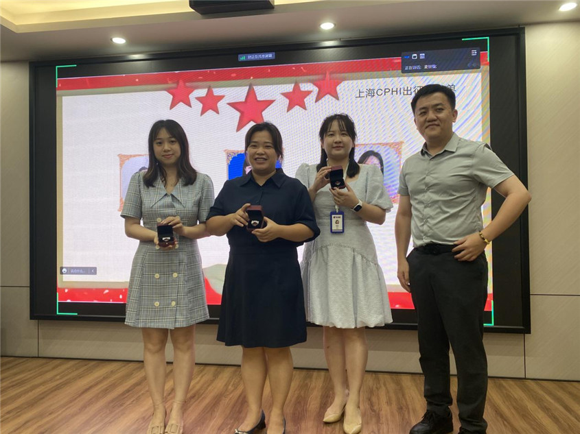 Dingfang Group souvenir presentation ceremony